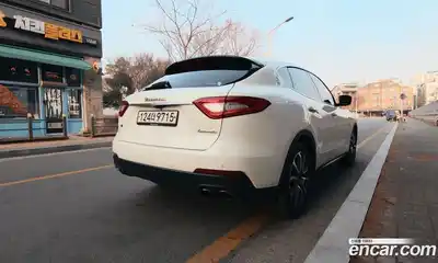Maserati Levante 2020 3.0 гидро в Москве № 863486, миниатюра 3
