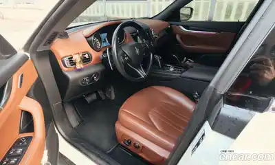 Maserati Levante 2020 3.0 гидро в Москве № 863486, миниатюра 4