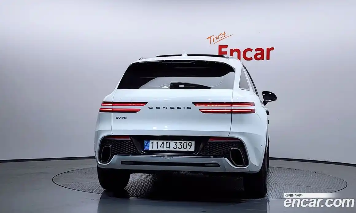 Genesis GV70 2023 2.5 Автомат в Москве № 888526, фото 4