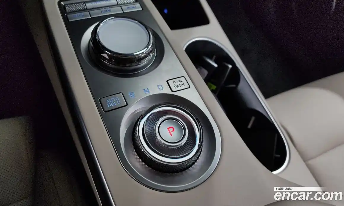 Genesis GV70 2023 2.5 Автомат в Москве № 888526, фото 9