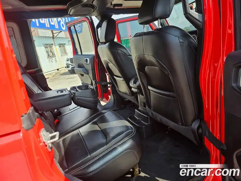 Jeep Wrangler 2021 2.0 гидро в Москве № 896670, фото 17