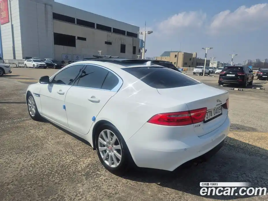 Jaguar XE 2015 2.0 гидро в Москве № 897289, фото 6