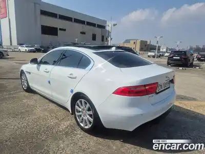Jaguar XE 2015 2.0 гидро в Москве № 897289, миниатюра 6