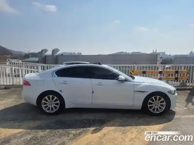 Jaguar XE 2015 2.0 гидро в Москве № 897289, миниатюра 7