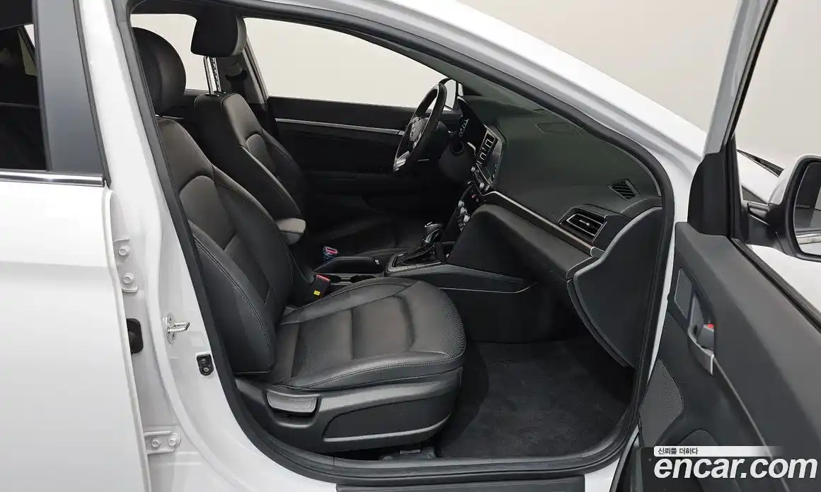 Hyundai Avante 2019 1.6 гидро в Москве № 926390, фото 11
