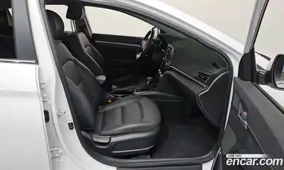 Hyundai Avante 2019 1.6 гидро в Москве № 926390, миниатюра 11