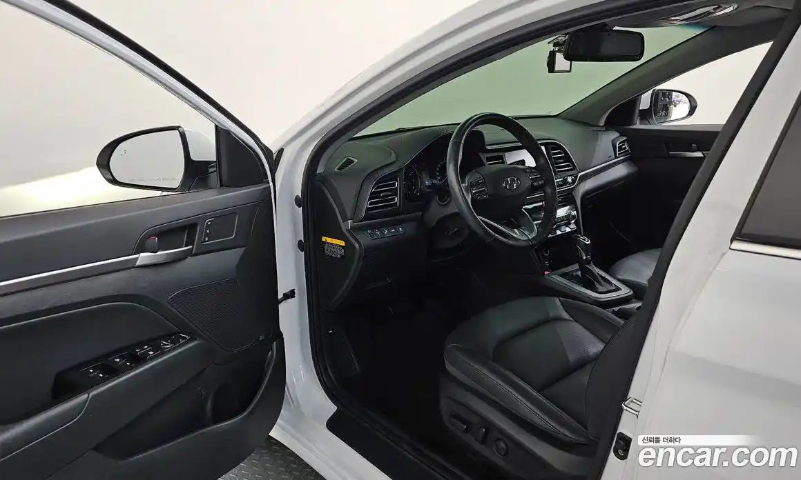 Hyundai Avante 2019 1.6 гидро в Москве № 926390, фото 10