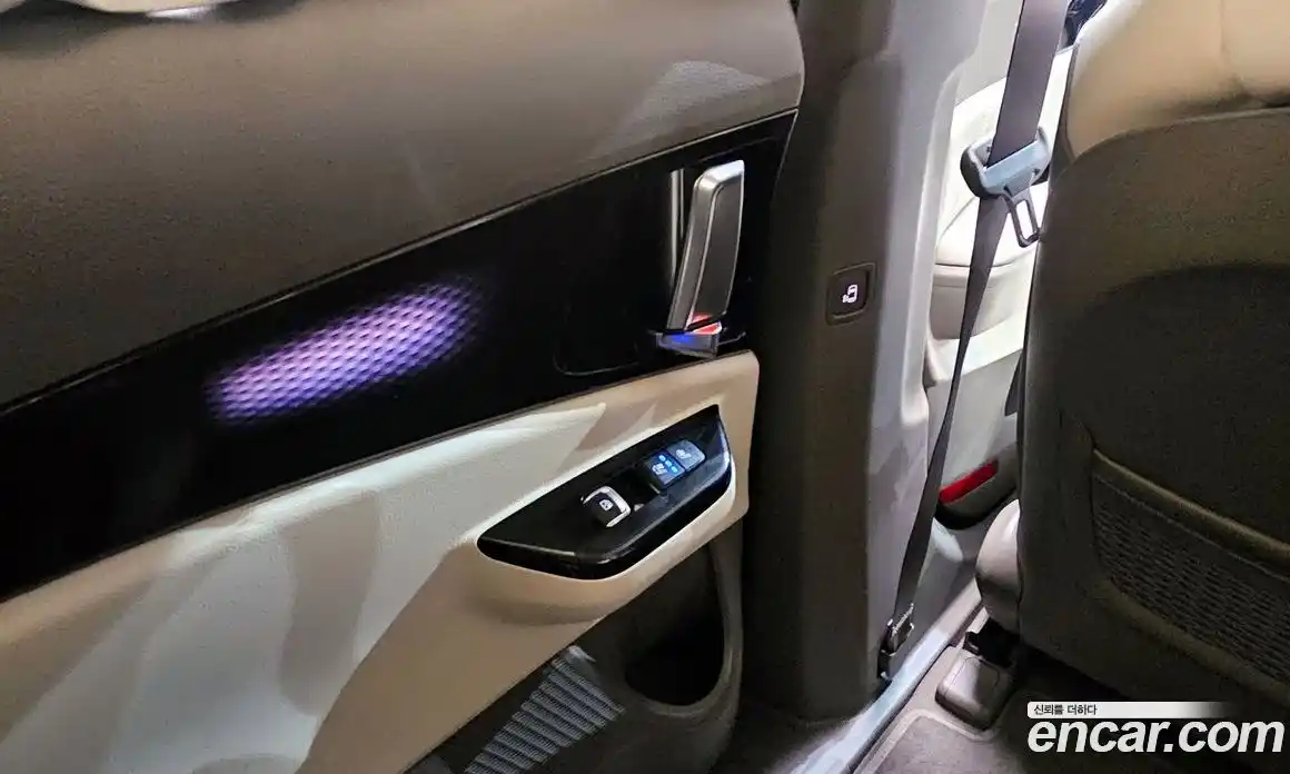 Kia Canival 2022 3.5 гидро в Москве, фото 17