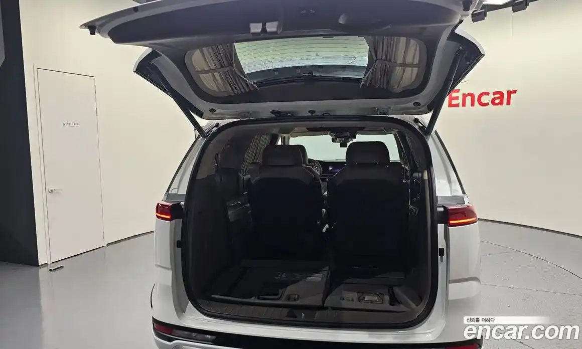 Kia Canival 2022 3.5 гидро в Москве, фото 20