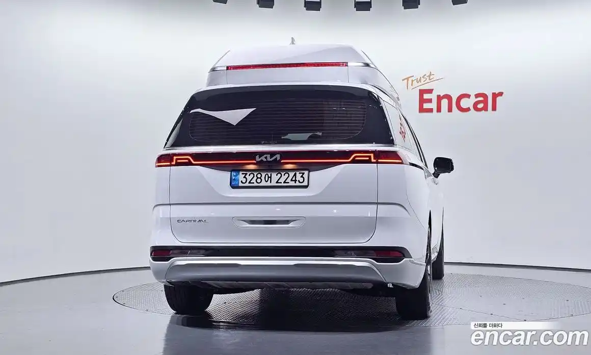 Kia Canival 2022 3.5 гидро в Москве, фото 4