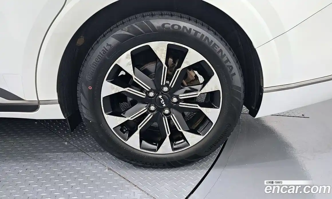Kia Canival 2022 3.5 гидро в Москве, фото 5