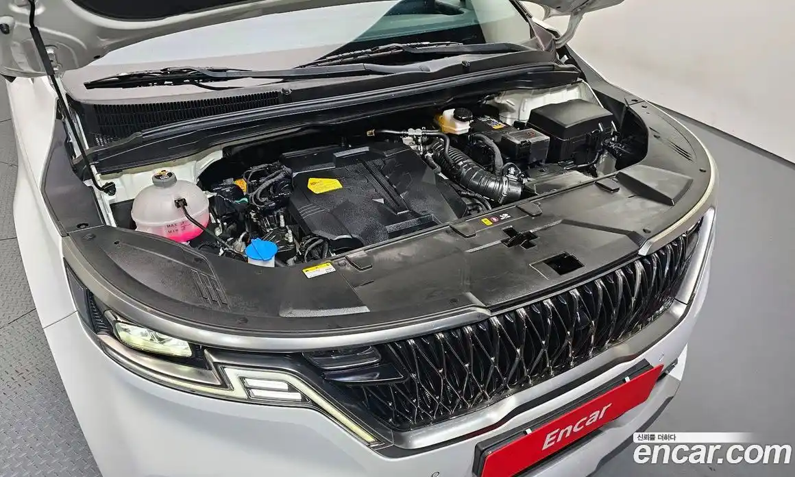 Kia Canival 2022 3.5 гидро в Москве, фото 6
