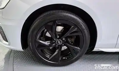 Audi A4 2022 2.0 гидро в Москве № 970434, миниатюра 5