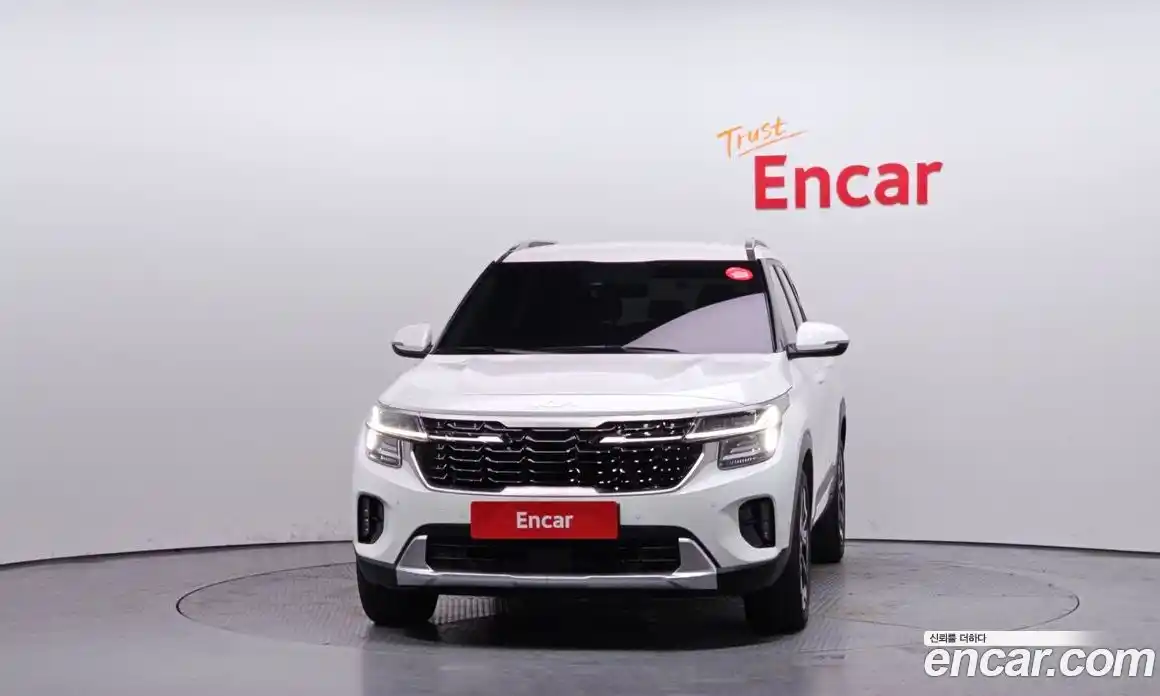 Kia Seltos 2024 1.6 Автомат в Москве № 972468, фото 3