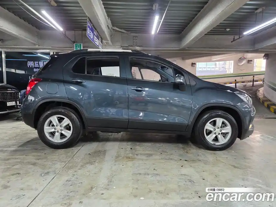 Chevrolet Trax 2021 1.4 Автомат в Москве № 975151, фото 19