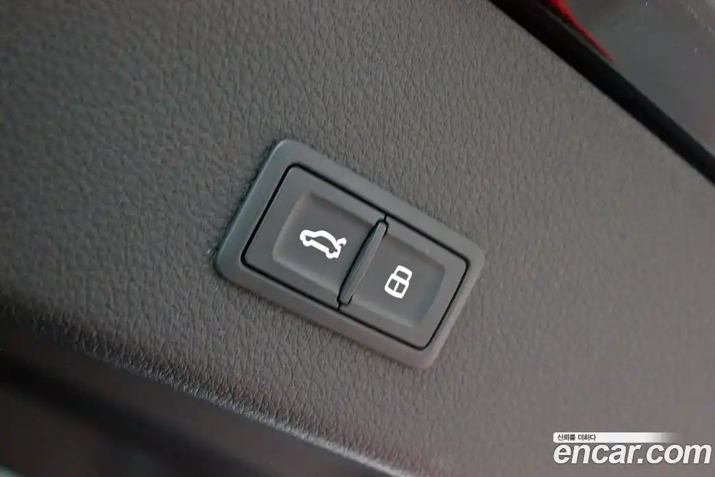 Audi e-tron 2022 гидро в Москве № 1002362, фото 19