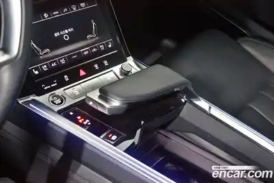 Audi e-tron 2022 гидро в Москве № 1002362, миниатюра 10