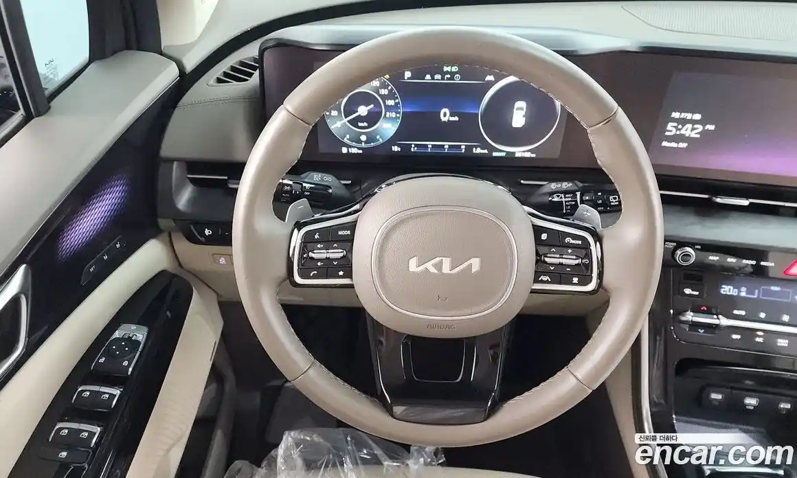 Kia Canival 2023 3.5 Автомат в Москве № 1002933, фото 13