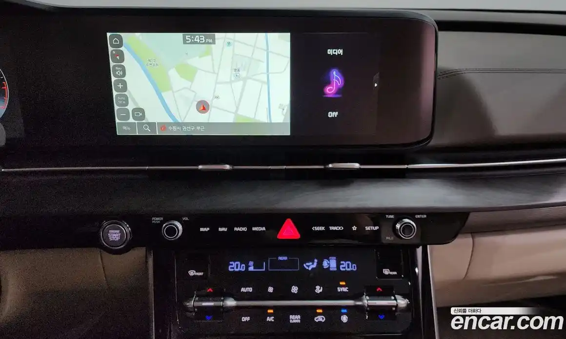 Kia Canival 2023 3.5 Автомат в Москве № 1002933, фото 14