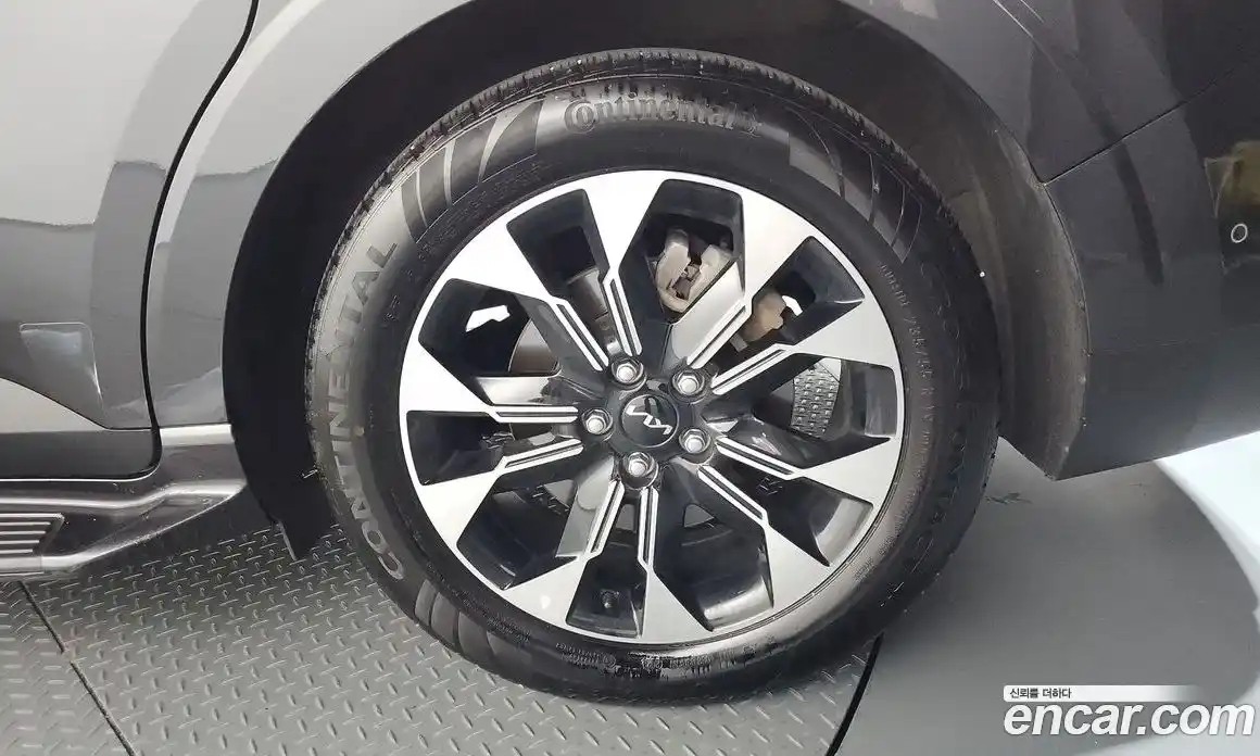 Kia Canival 2023 3.5 Автомат в Москве № 1002933, фото 5