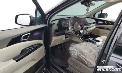 Kia Canival 2023 3.5 Автомат в Москве № 1002933, миниатюра 10