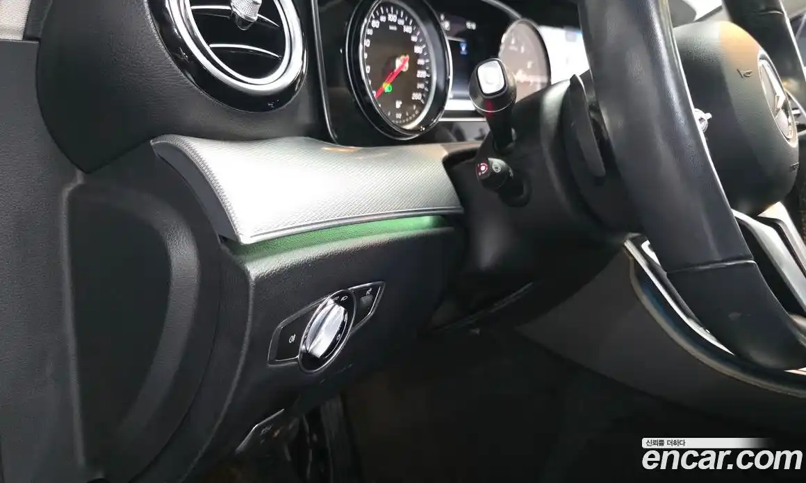 Mercedes-Benz E-Class 2018 2.0 гидро в Москве № 1006042, фото 18