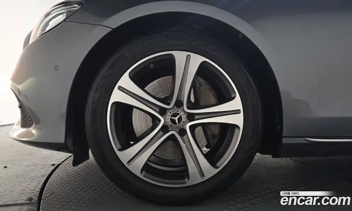 Mercedes-Benz E-Class 2018 2.0 гидро в Москве № 1006042, фото 4