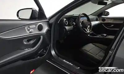Mercedes-Benz E-Class 2018 2.0 гидро в Москве № 1006042, миниатюра 10