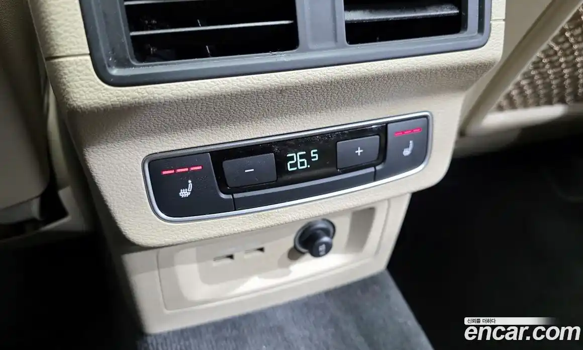 Audi Q5 2023 2.0 Автомат в Москве № 1006992, фото 18