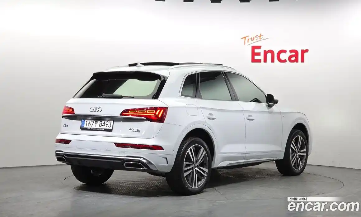 Audi Q5 2023 2.0 Автомат в Москве № 1006992, фото 2