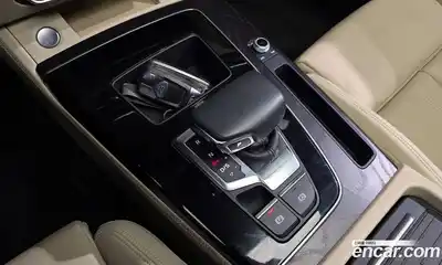 Audi Q5 2023 2.0 Автомат в Москве № 1006992, миниатюра 9