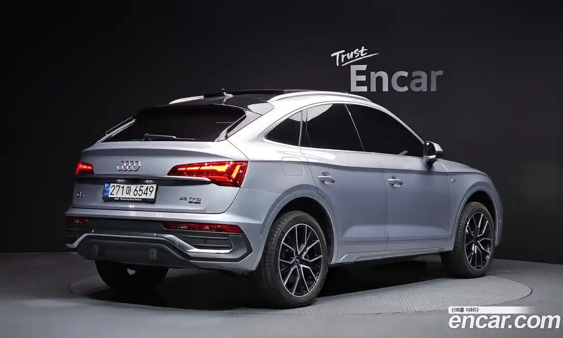 Audi Q5 2022 2.0 Автомат в Москве № 1007015, фото 2