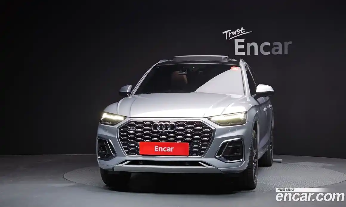 Audi Q5 2022 2.0 Автомат в Москве № 1007015, фото 3