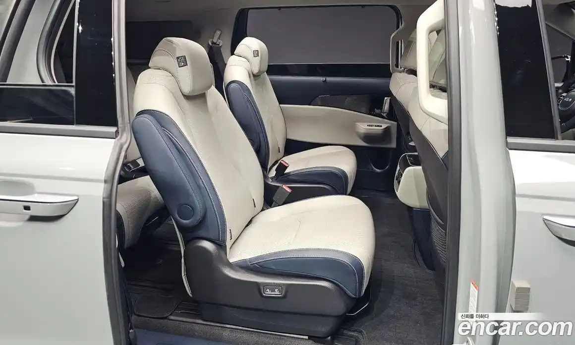 Kia Canival 2024 1.6 Автомат в Москве № 1009404, фото 11