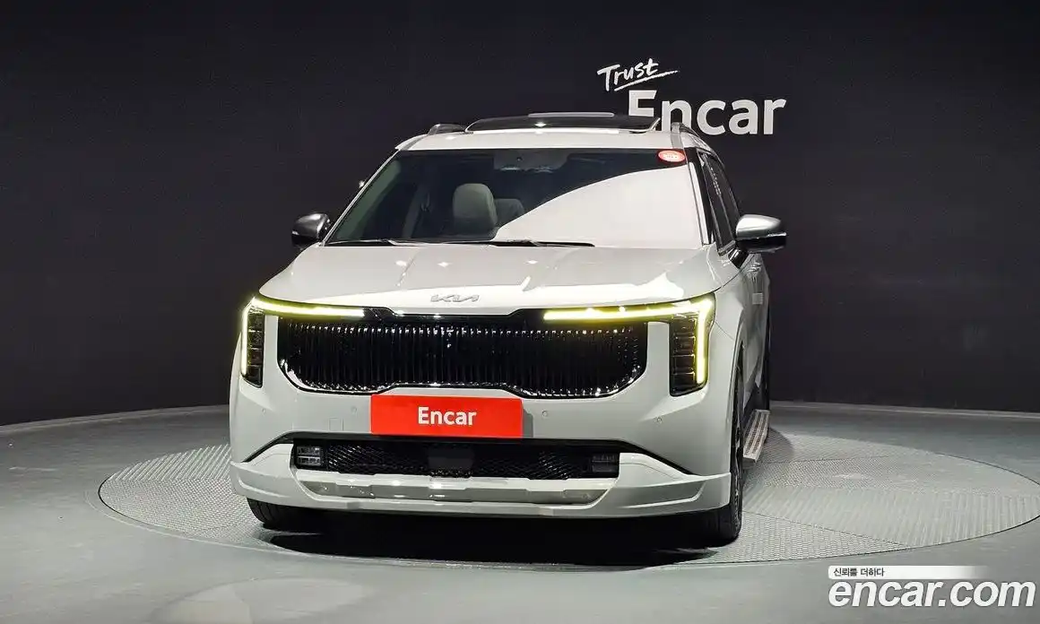 Kia Canival 2024 1.6 Автомат в Москве № 1009404, фото 3