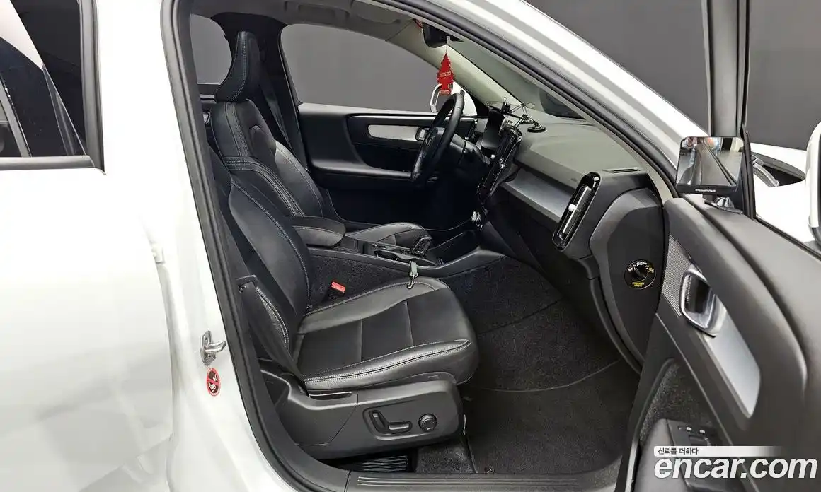 Volvo XC40 2019 2.0 гидро в Москве № 1009926, фото 11