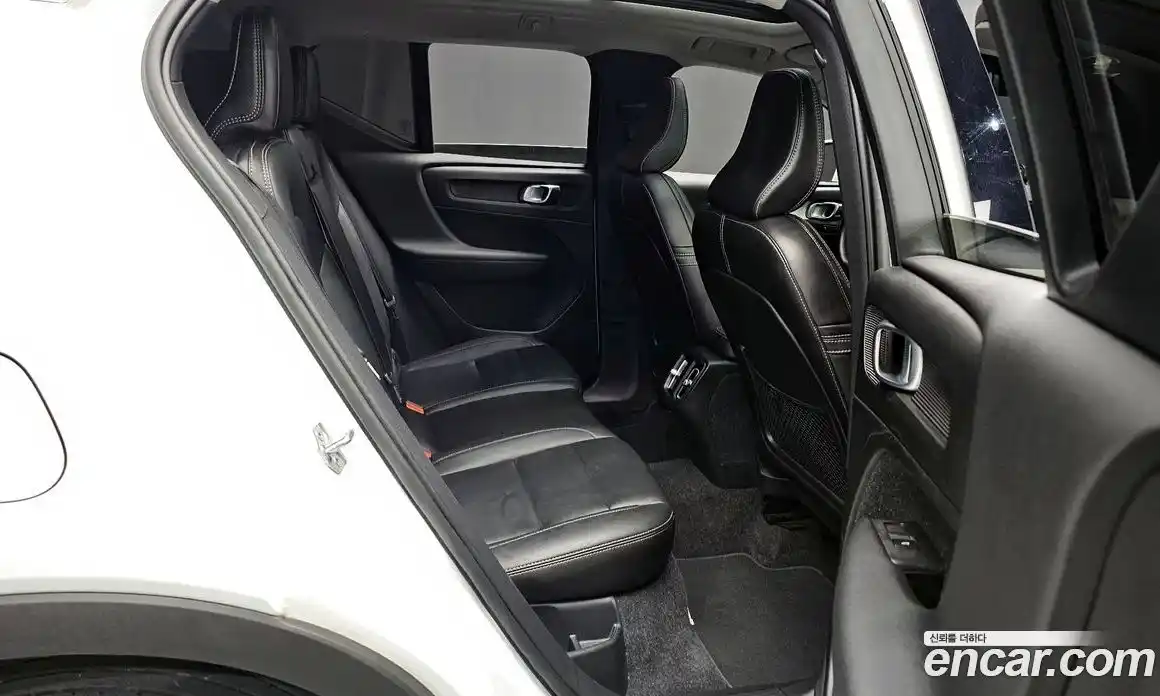 Volvo XC40 2019 2.0 гидро в Москве № 1009926, фото 12