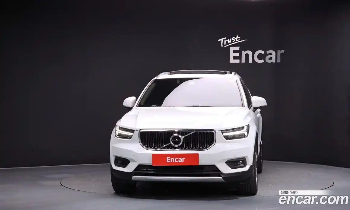 Volvo XC40 2019 2.0 гидро в Москве № 1009926, фото 3