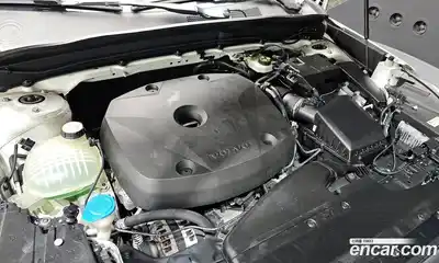Volvo XC40 2019 2.0 гидро в Москве № 1009926, миниатюра 6