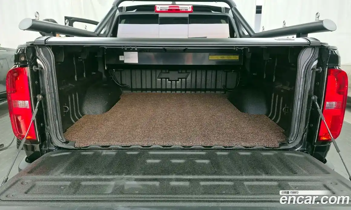 Chevrolet Colorado 2020 3.6 Автомат в Москве № 1012085, фото 19