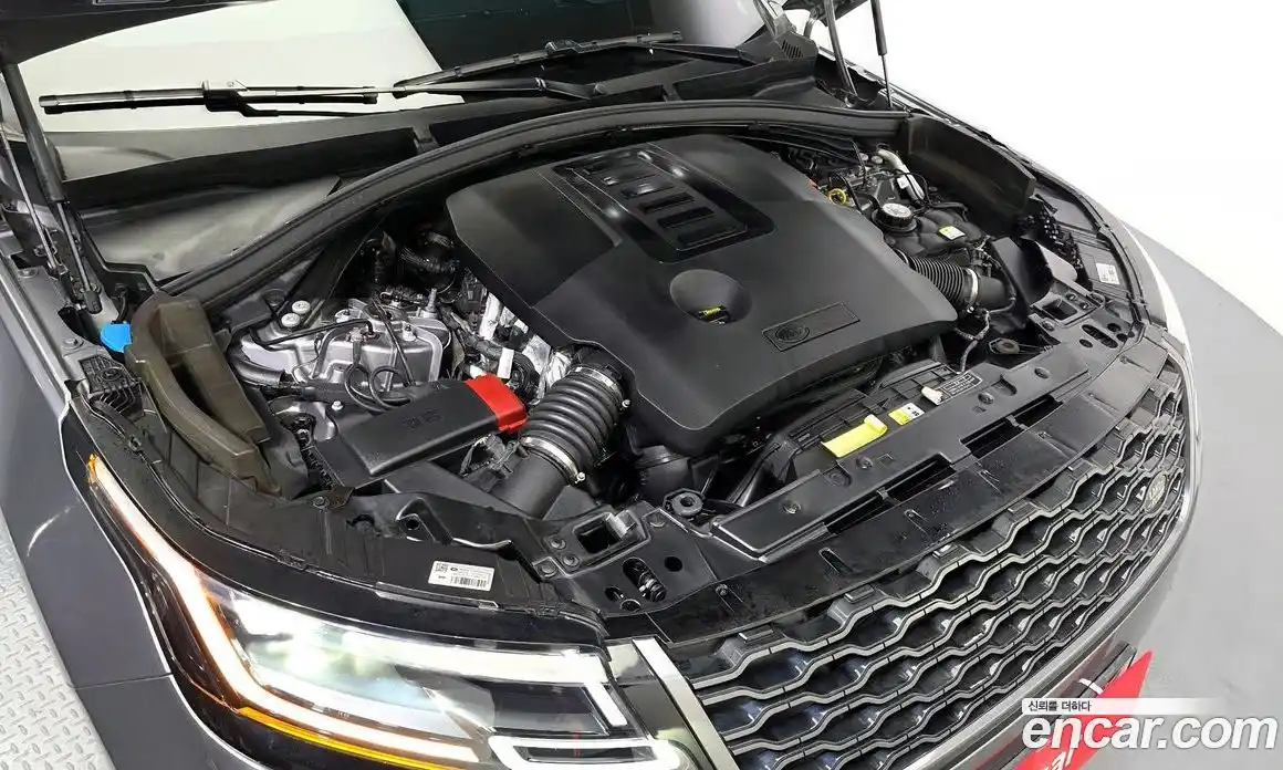 Land Rover Range-Rover Velar 2022 3.0 гидро в Москве № 1012724, фото 6