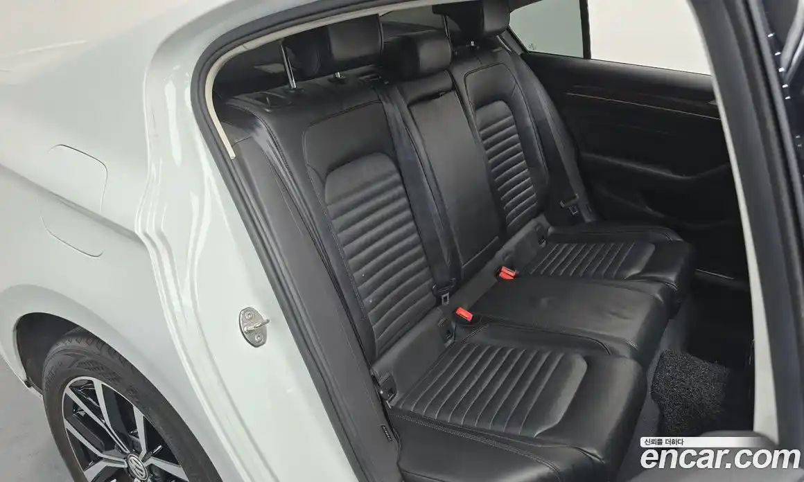 Volkswagen Passat 2018 2.0 гидро в Москве № 1014665, фото 12