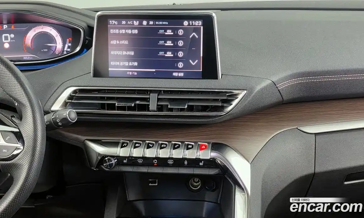 Peugeot 5008 2024 1.2 гидро в Москве № 1015780, фото 14