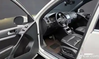 Volkswagen Tiguan 2013 2.0 гидро в Москве № 136521, миниатюра 11