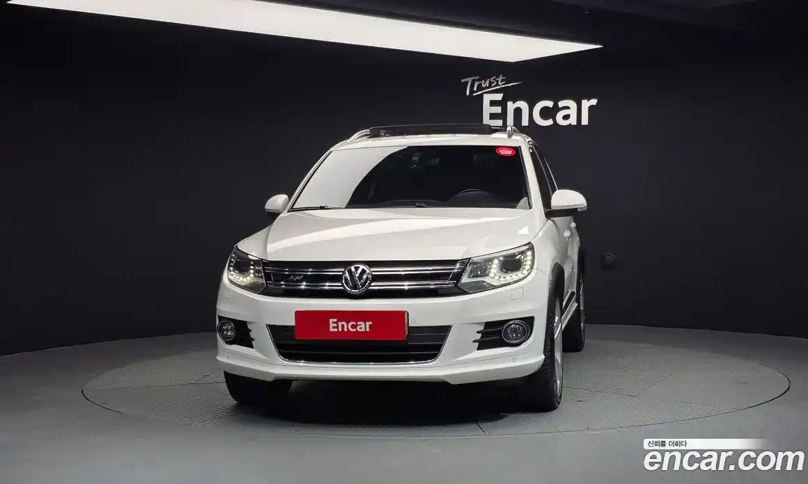 Volkswagen Tiguan 2013 2.0 гидро в Москве № 136521, фото 3