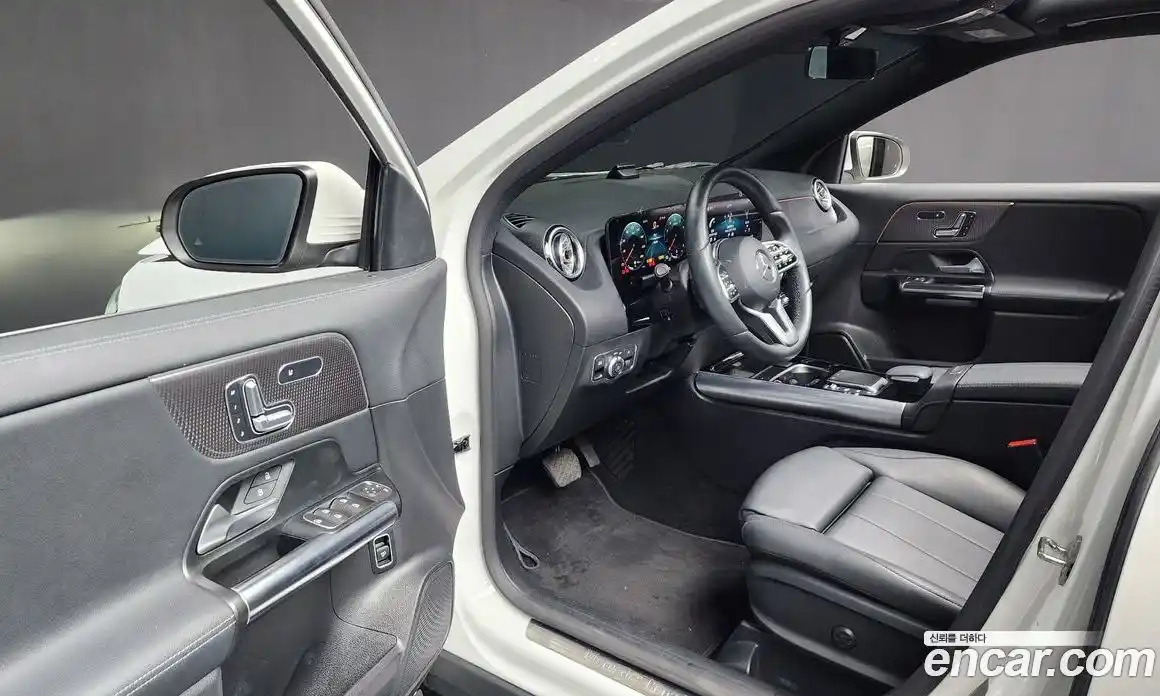 Mercedes-Benz GLA-Class 2021 2.0 гидро в Москве № 142658, фото 10