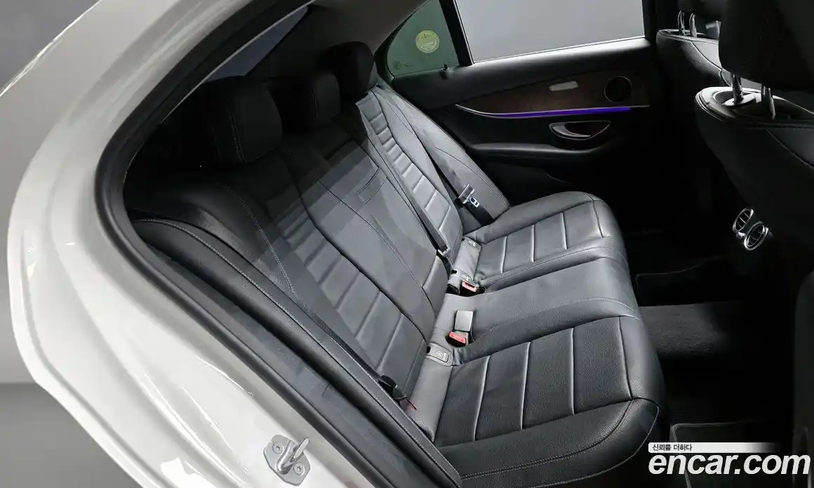 Mercedes-Benz E-Class 2017 2.0 гидро в Москве, фото 12
