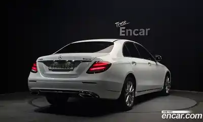 Mercedes-Benz E-Class 2017 2.0 гидро в Москве, миниатюра 2