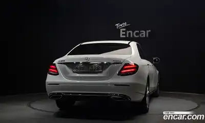 Mercedes-Benz E-Class 2017 2.0 гидро в Москве, миниатюра 4