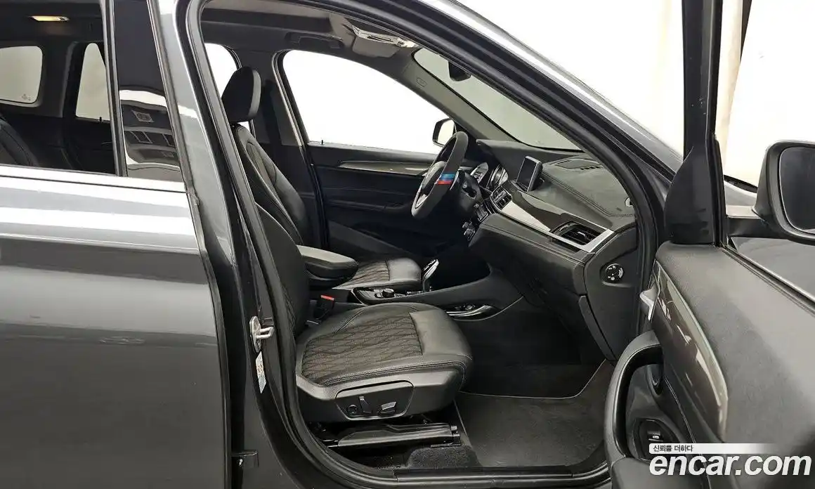 BMW X1 2021 2.0 гидро в Москве № 158359, фото 11